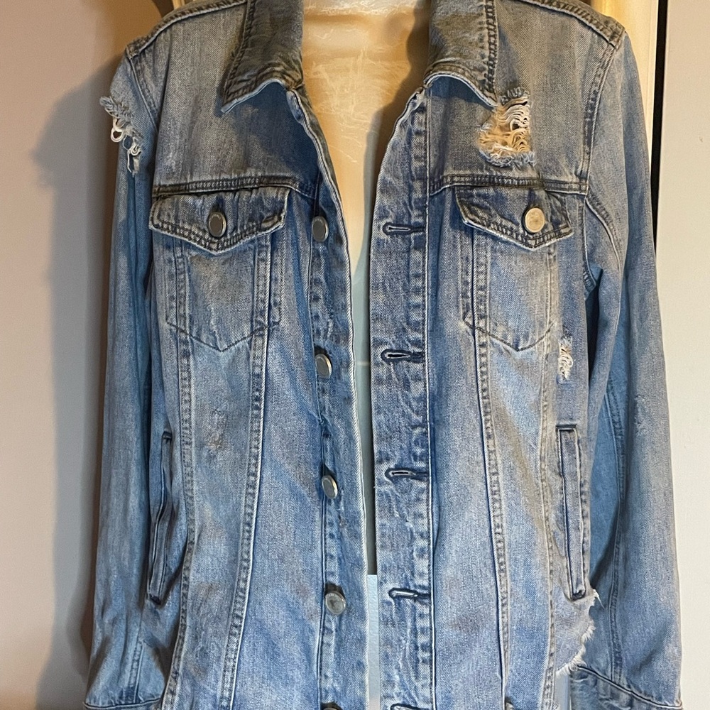 Blank NYC Distressed Jean Jacket/ Shirt‎ Size Medium